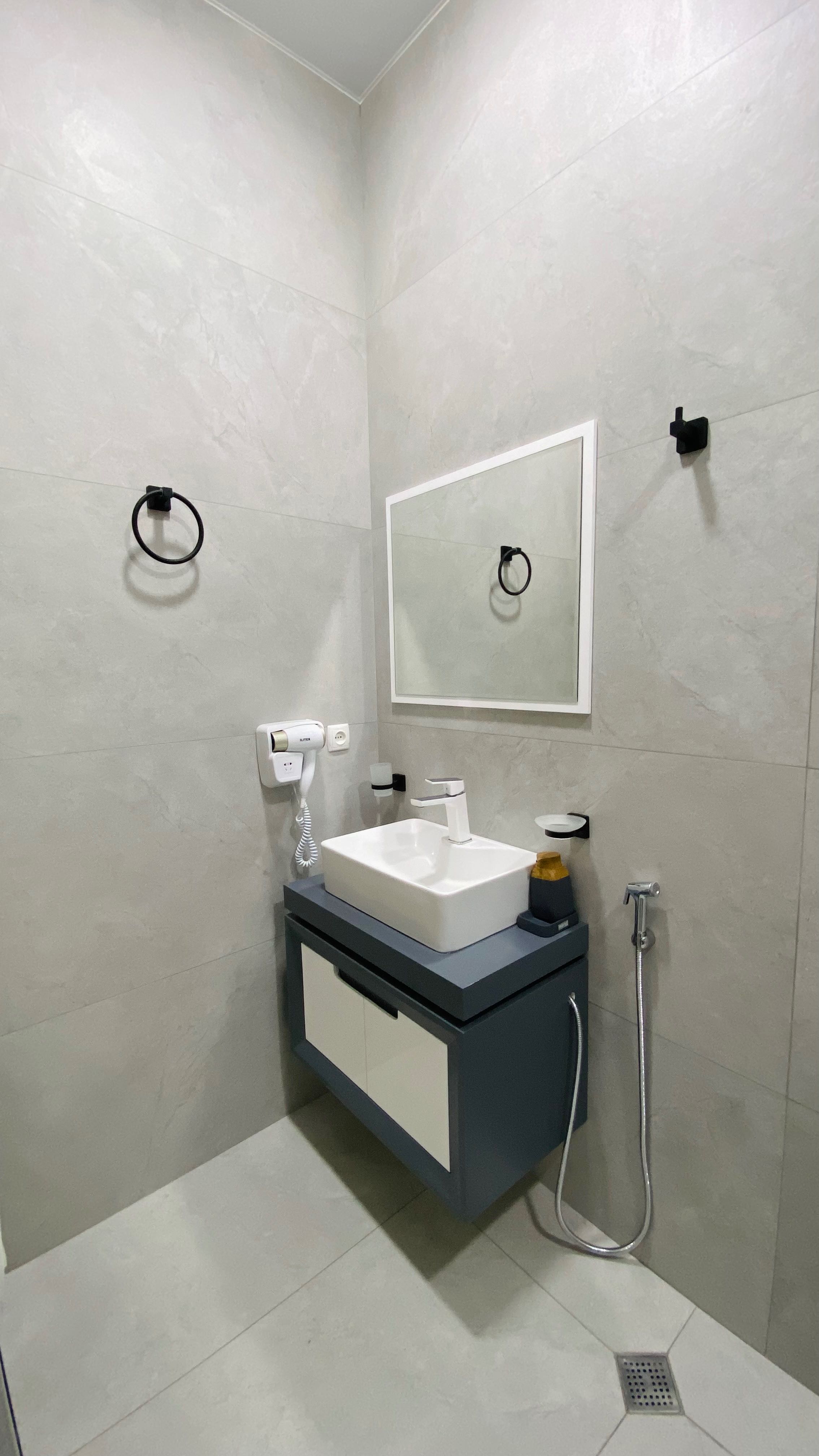 2 Room Flat Daily Rent. Tskaltubo view 5
