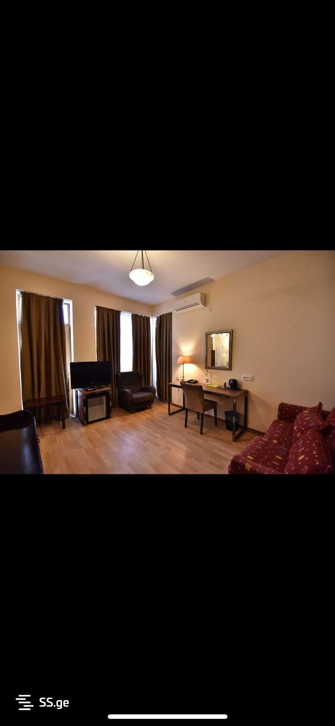 28 Room Hotel For Rent. Vera view 3