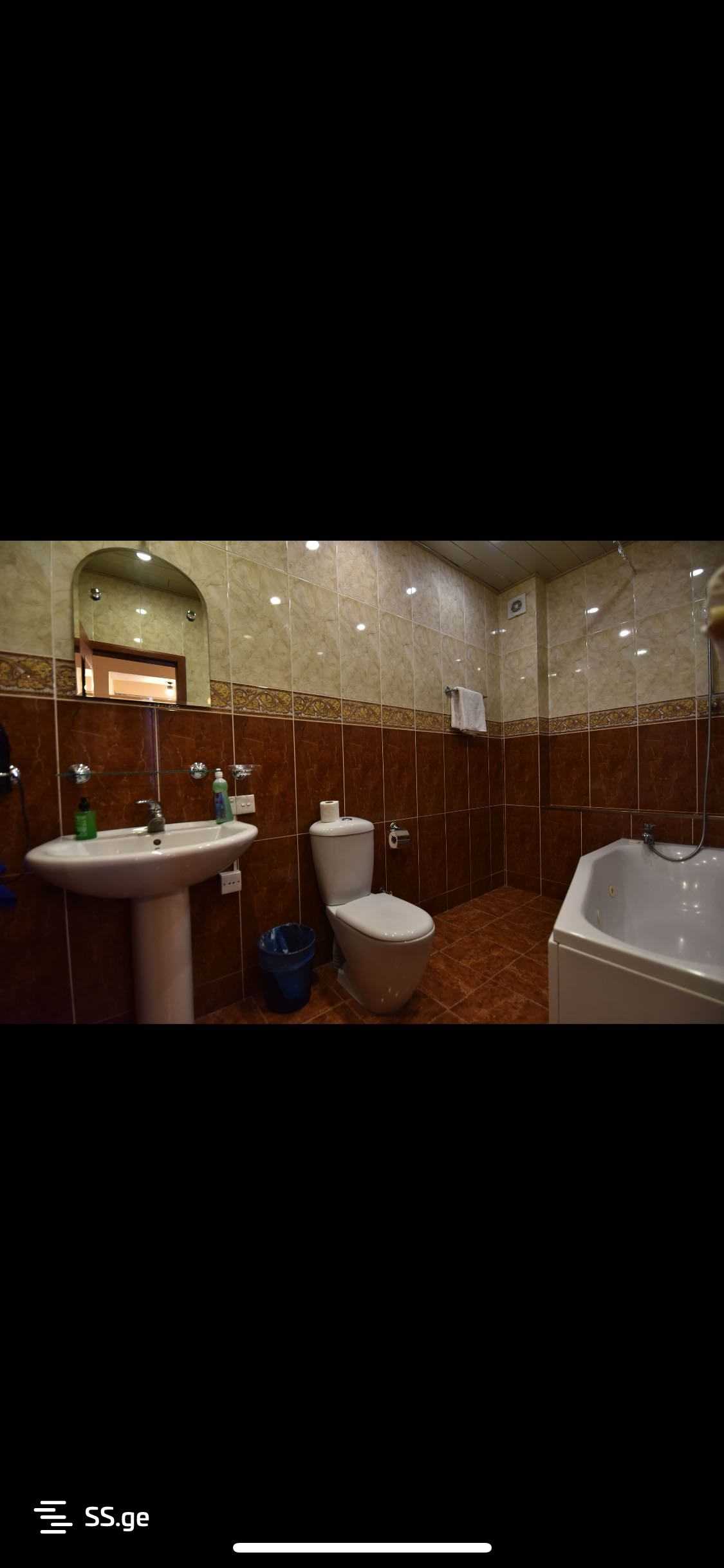 28 Room Hotel For Rent. Vera view 7
