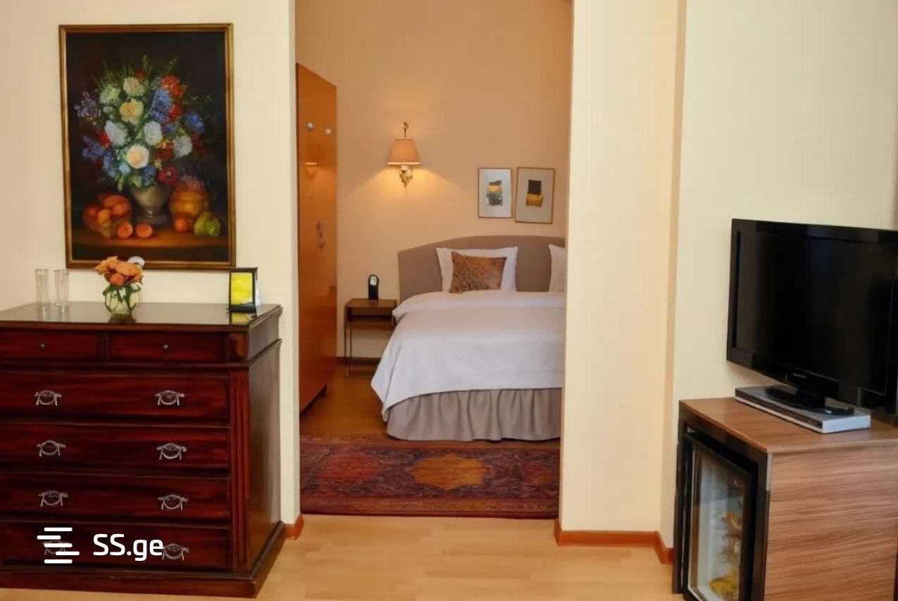 28 Room Hotel For Rent. Vera view 6
