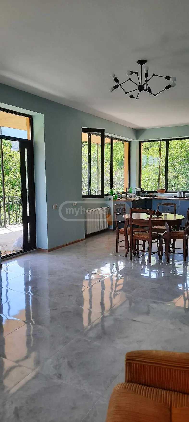 10 Room Private House Daily Rent. Gori view 8