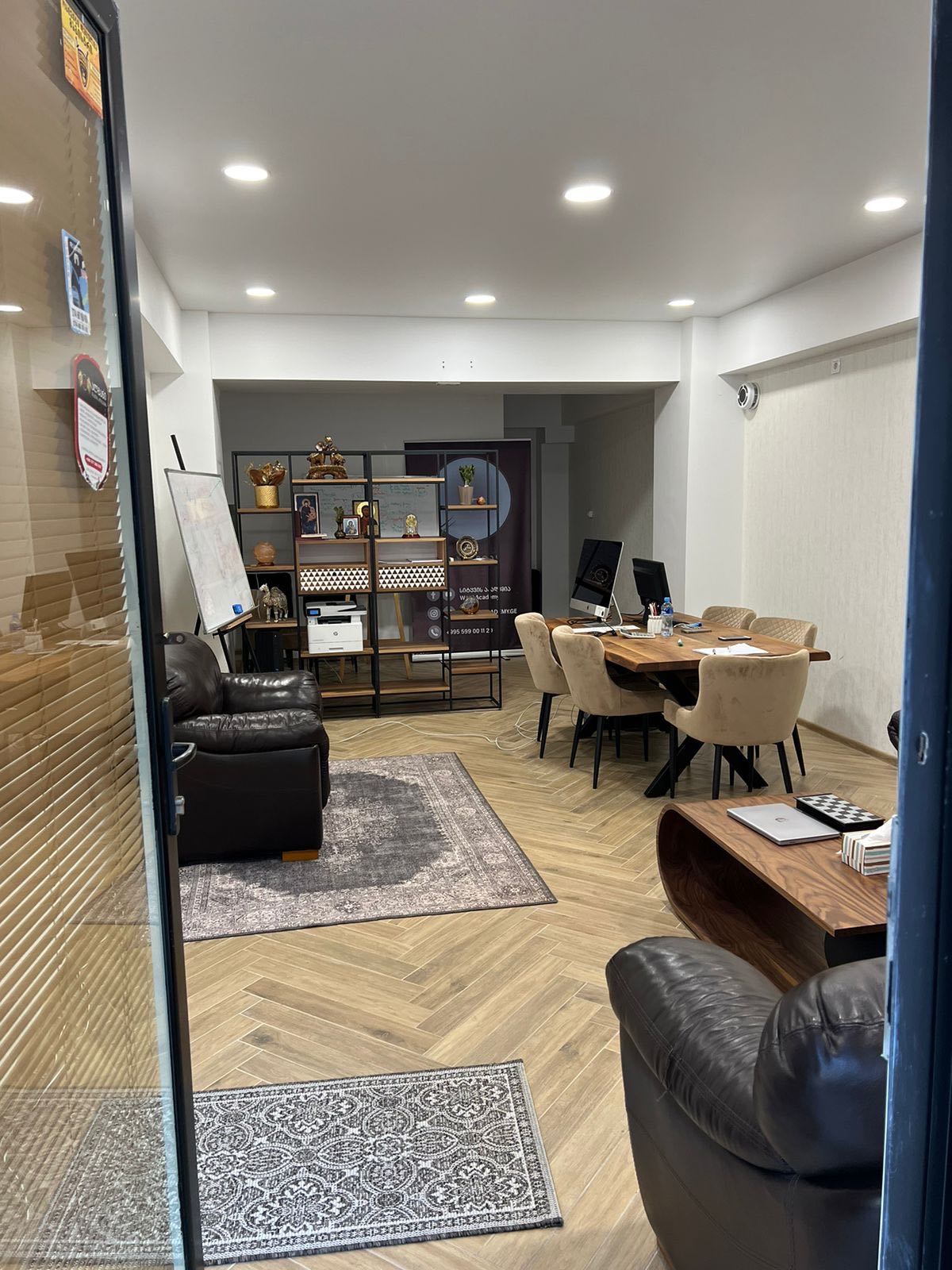 Office For Rent. Saburtalo, 10 of 12