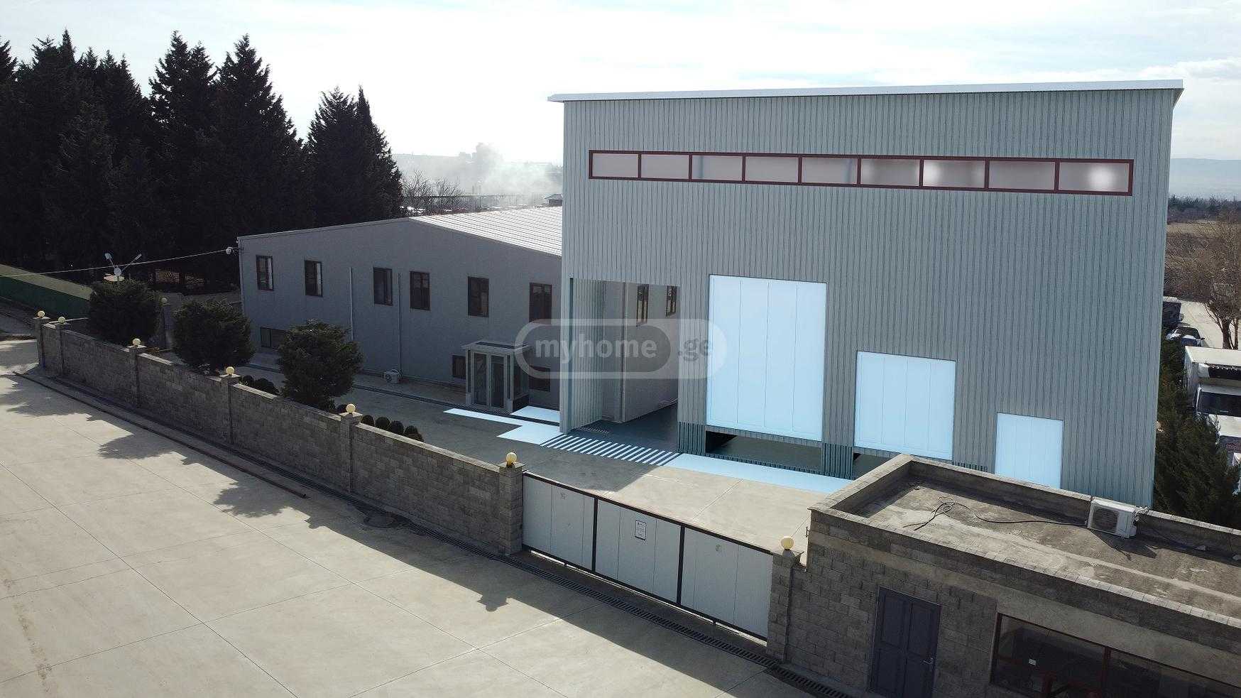 Store-Industrial Property For Rent. Isani, 1 of 11
