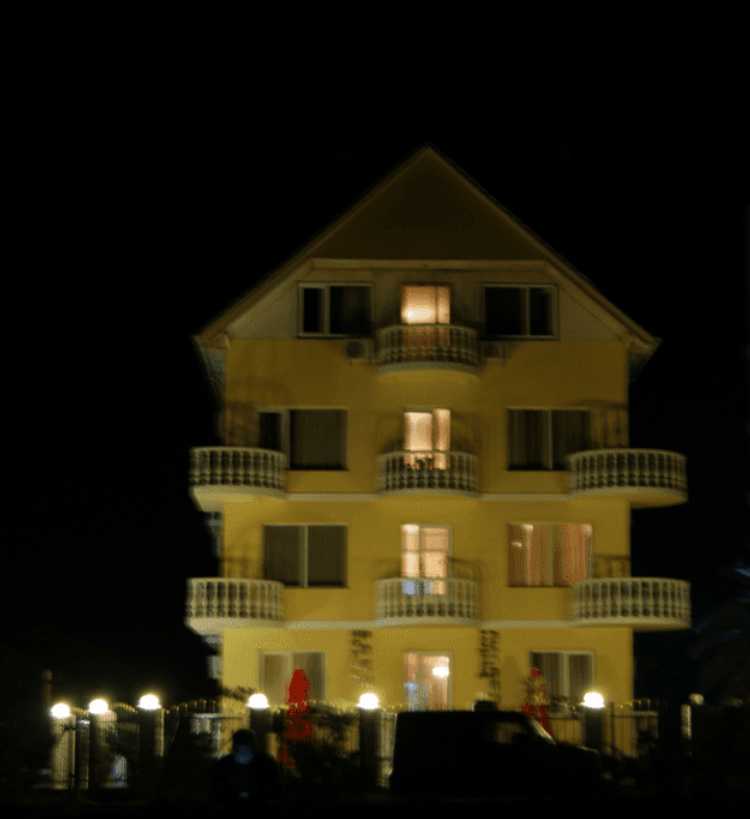 22 Room Hotel For Sale view 4