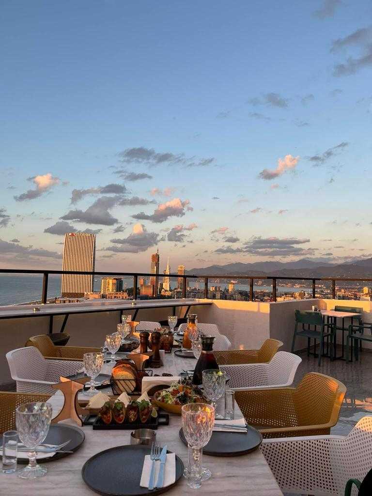 20 Room Hotel For Sale view 2