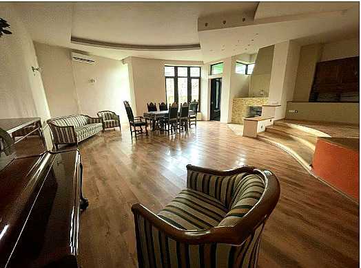 7 Room Private House For Sale view 1