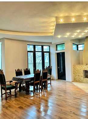 7 Room Private House For Sale view 2