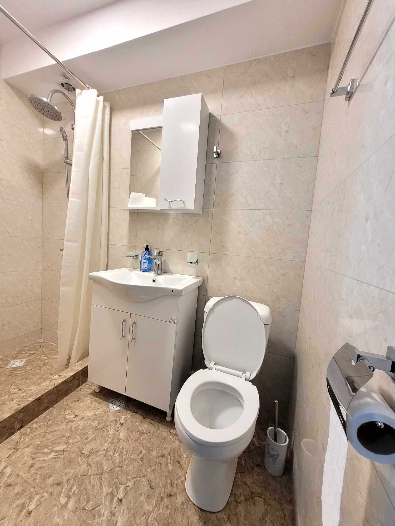 3 Room Private House Daily Rent. Telavi view 3