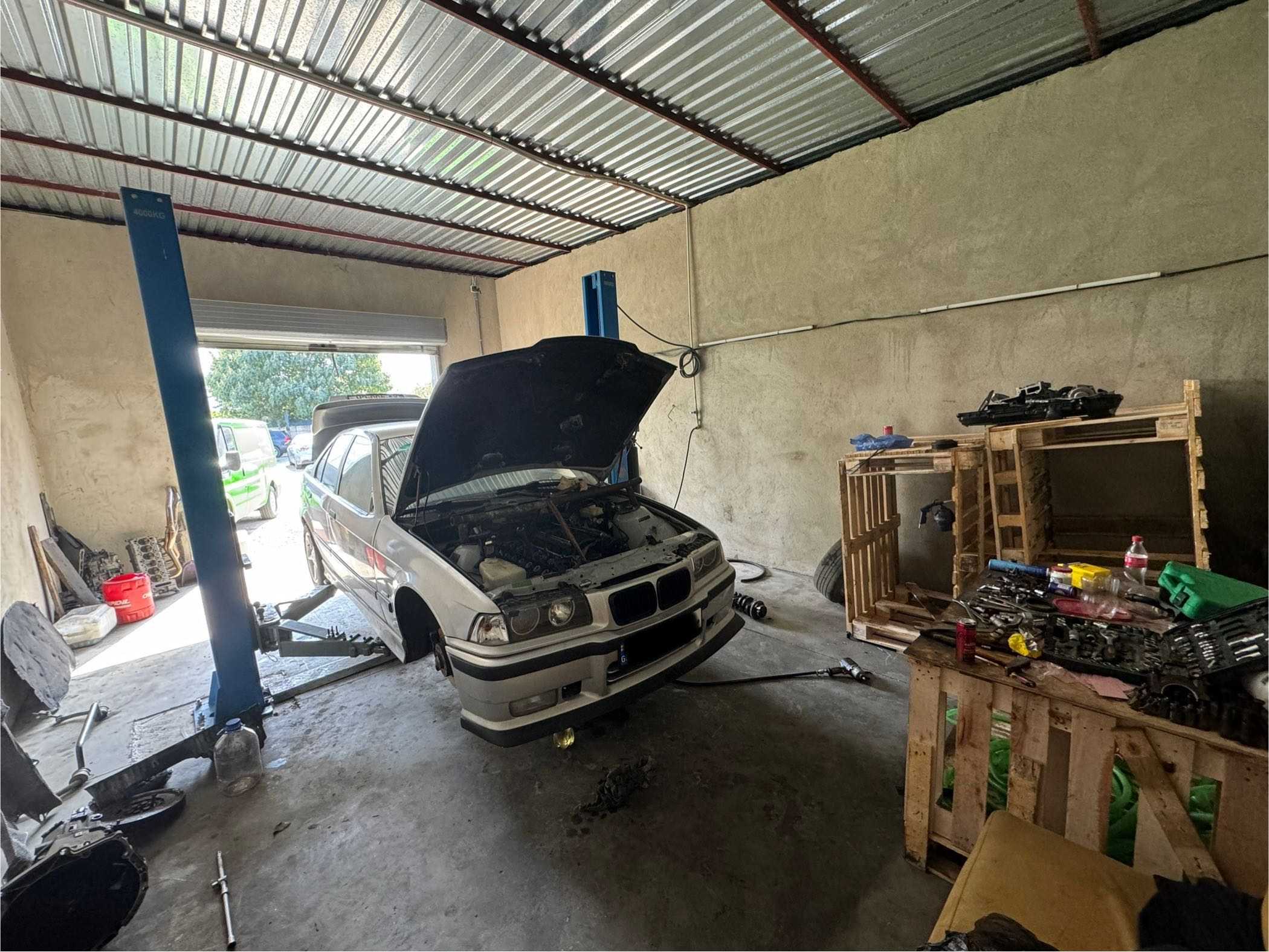 Store-Industrial Property For Rent. Gldani, 1 of 4