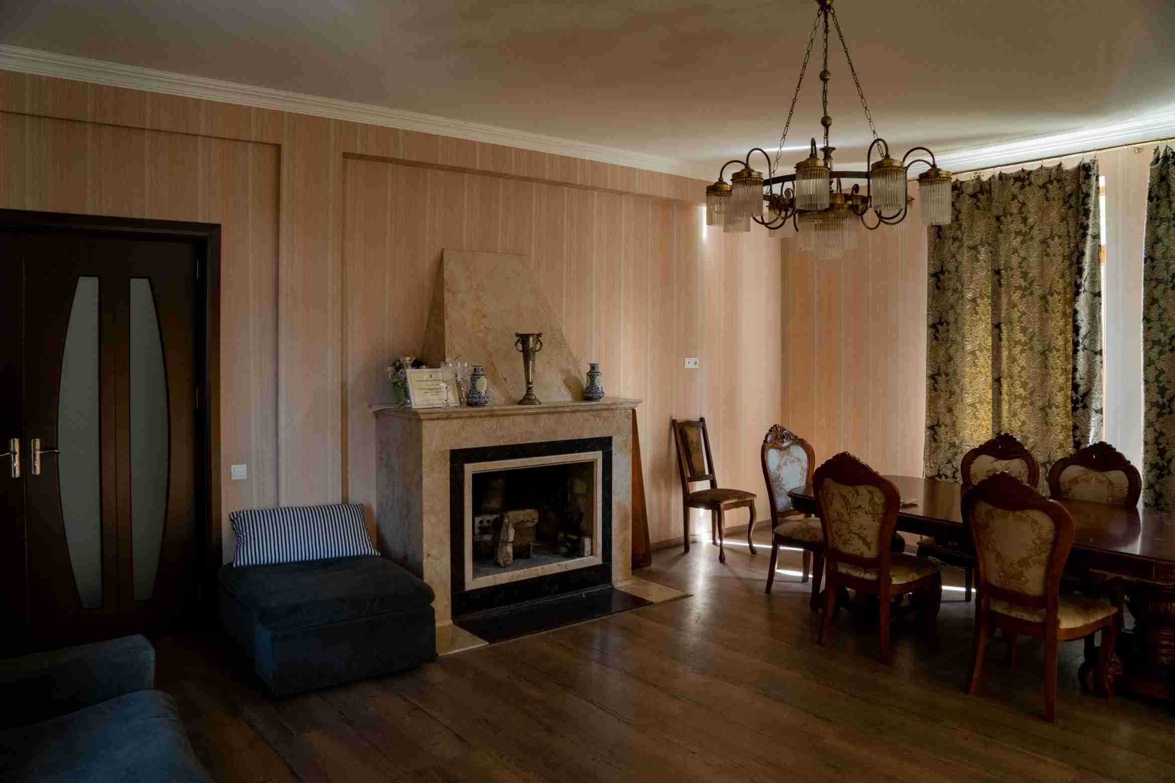 8 Room Private House For Rent. Ortachala view 20