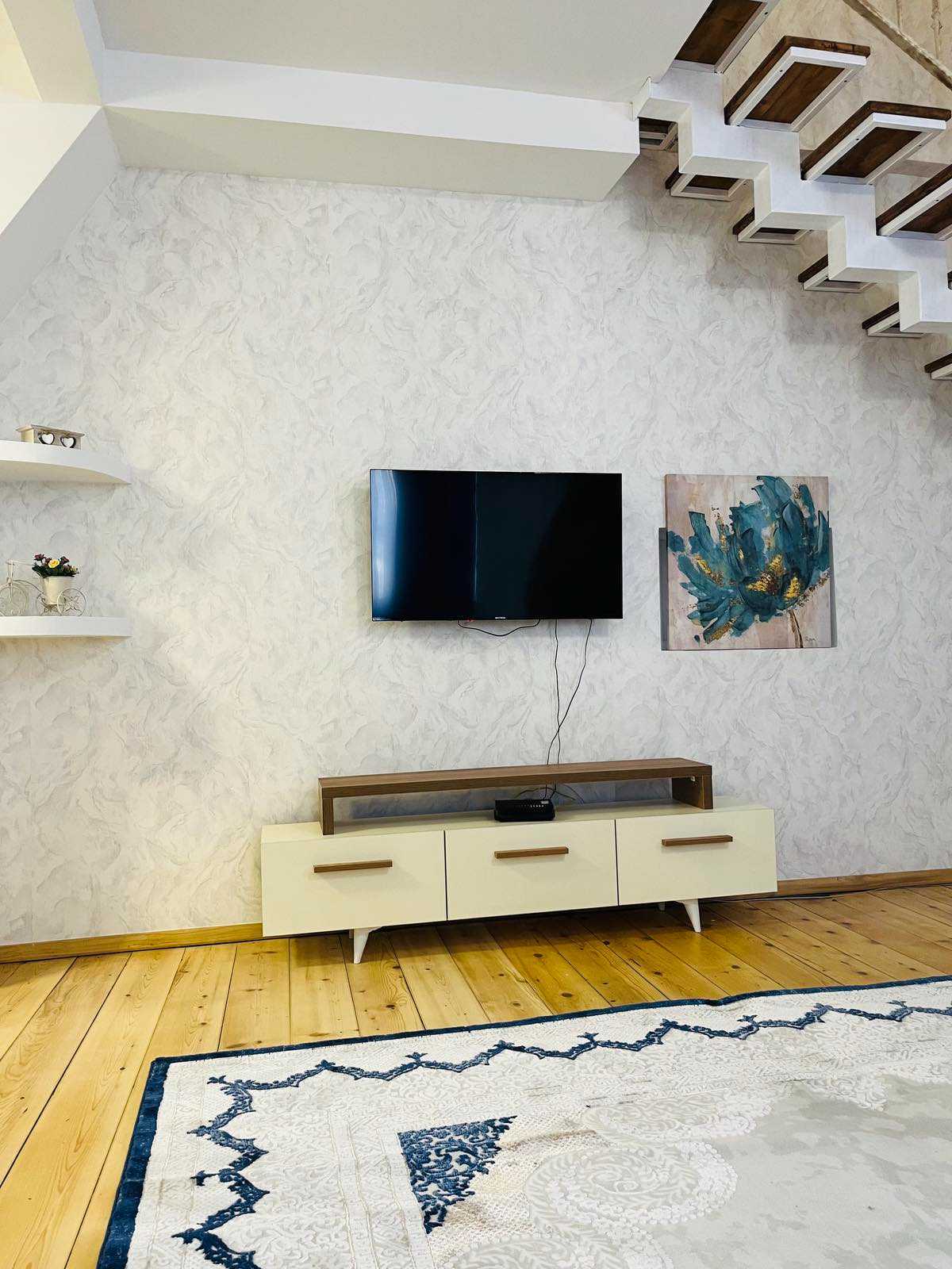 8 Room Private House For Rent. Isani view 9
