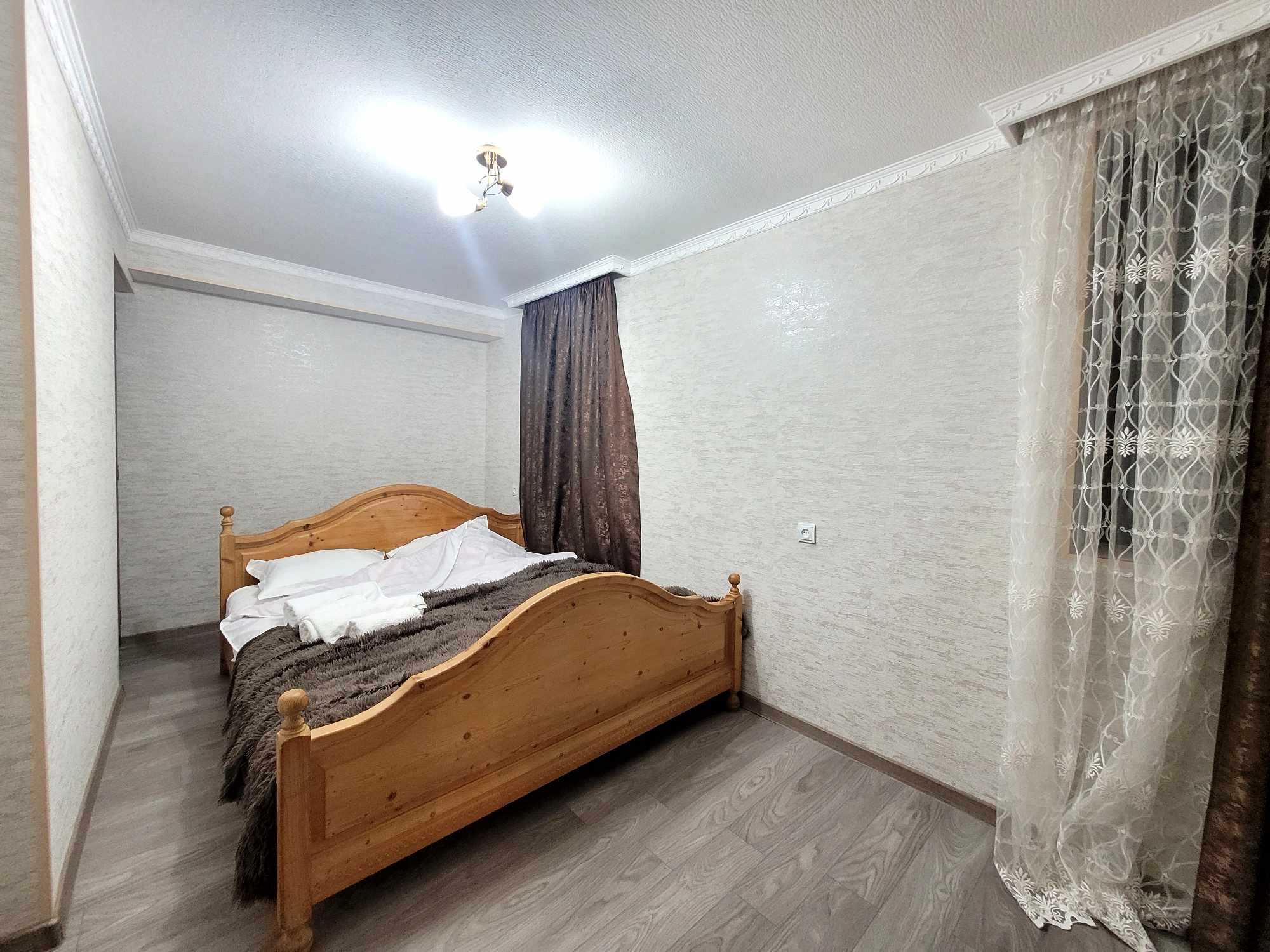 3 Room Private House Daily Rent. Telavi, 1 of 4