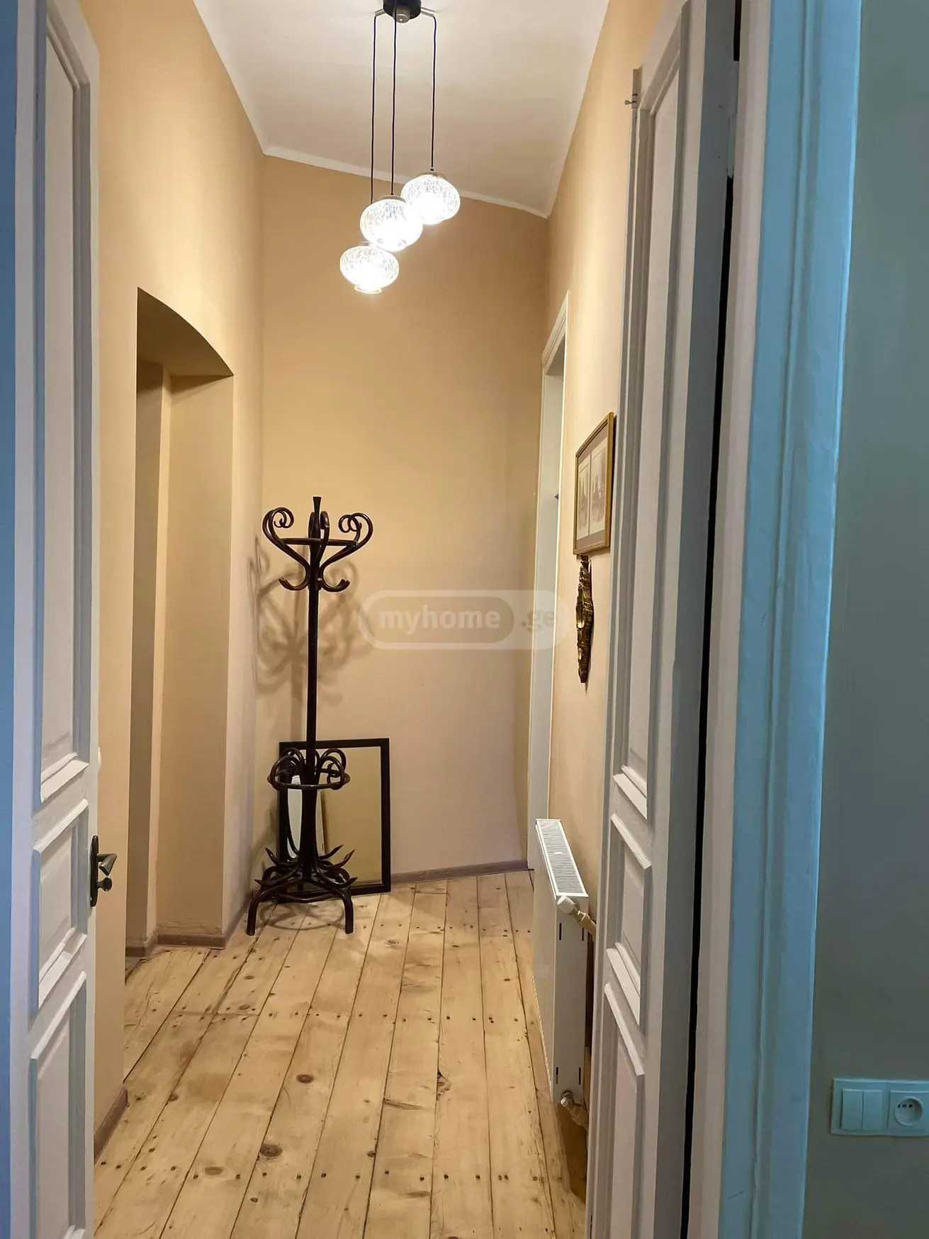Commercial Space For Rent. Vera view 6