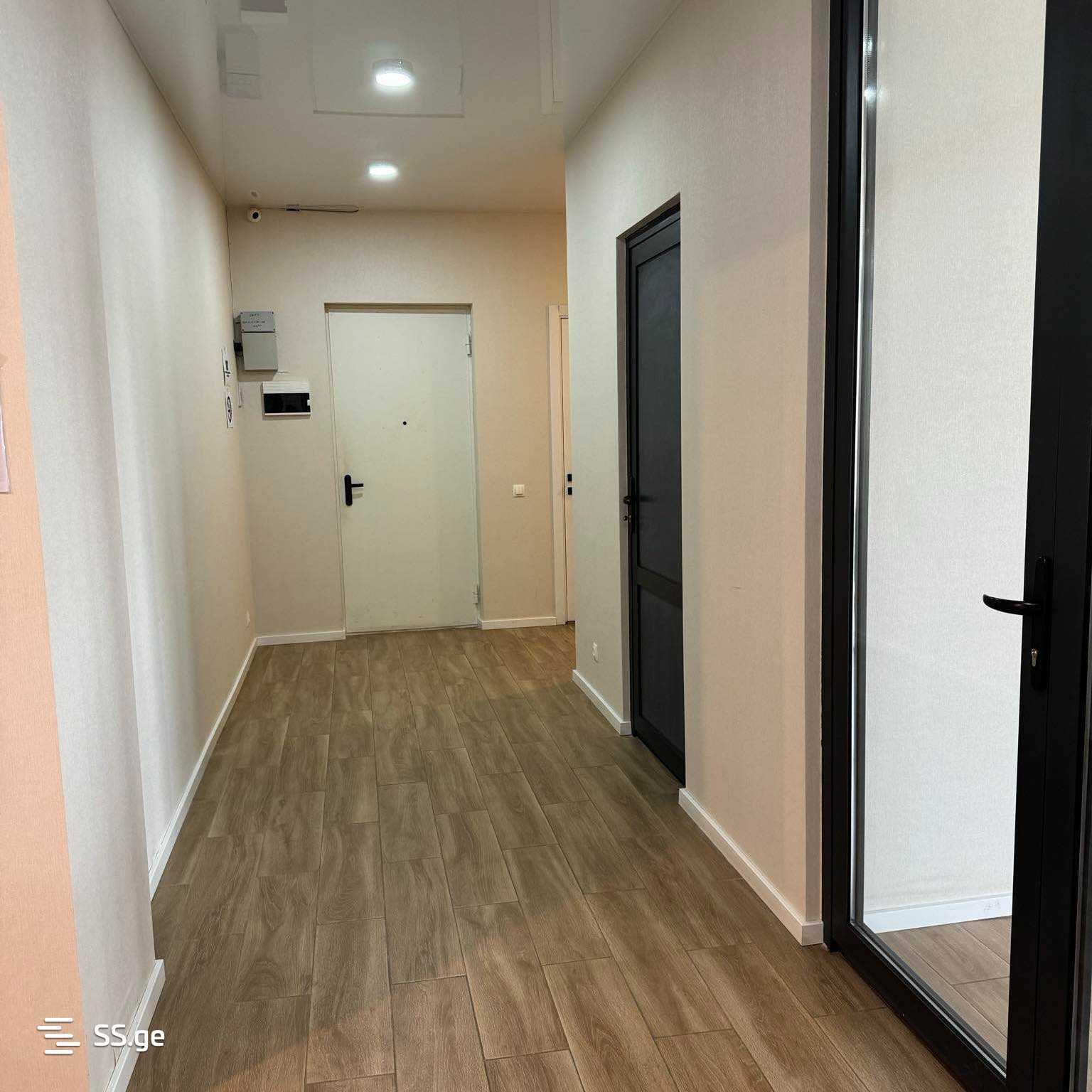 Store-Industrial Property For Rent. Saburtalo view 10