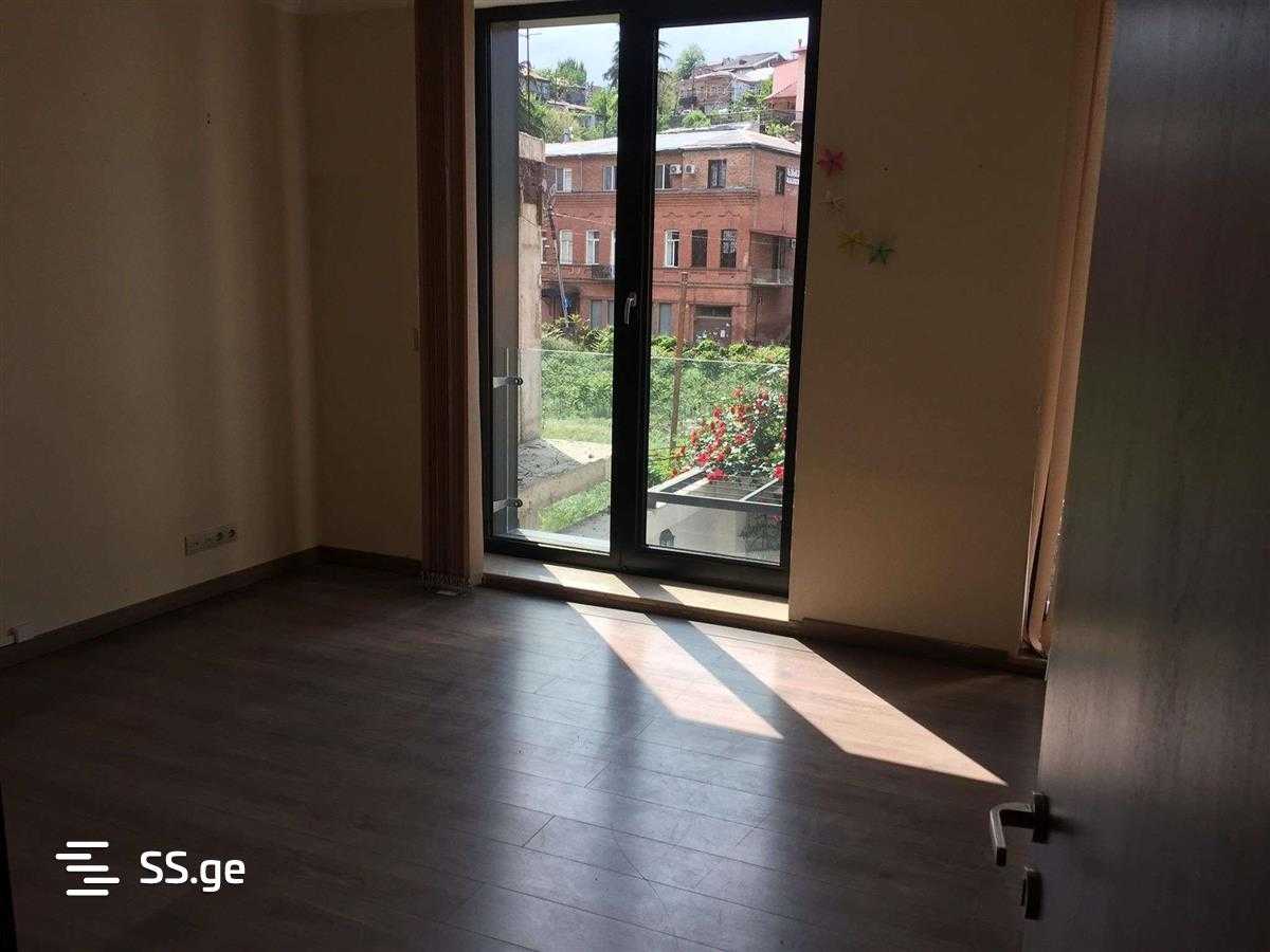 Store-Industrial Property For Rent. Chugureti view 9