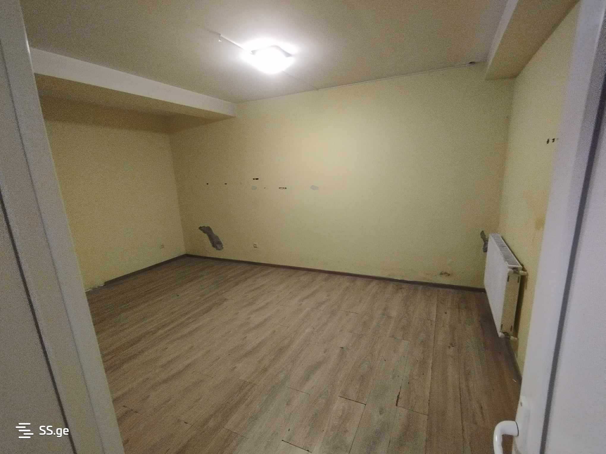 Store-Industrial Property For Rent. Chugureti view 8