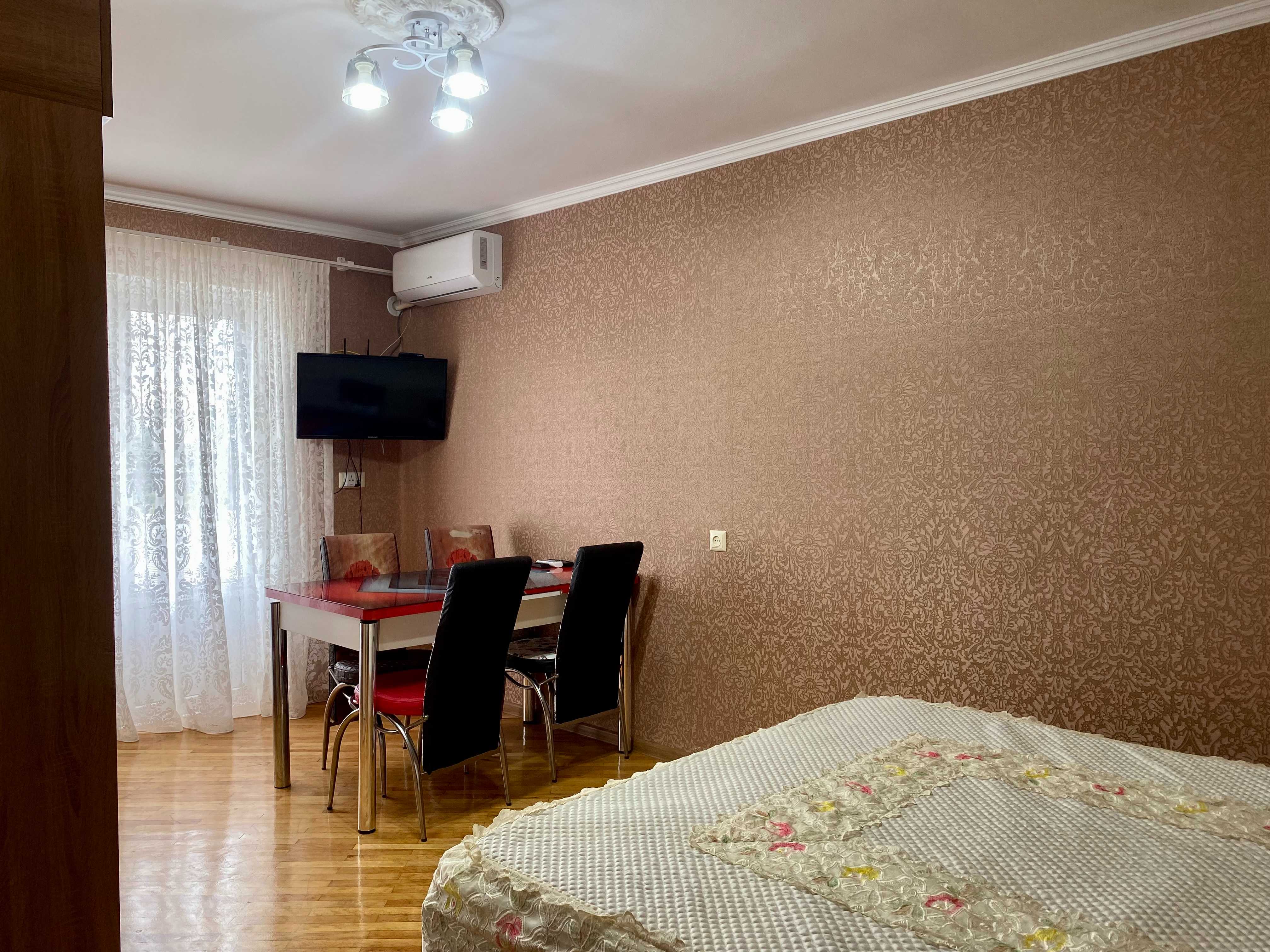 2 Room Flat Daily Rent. Kutaisi view 1