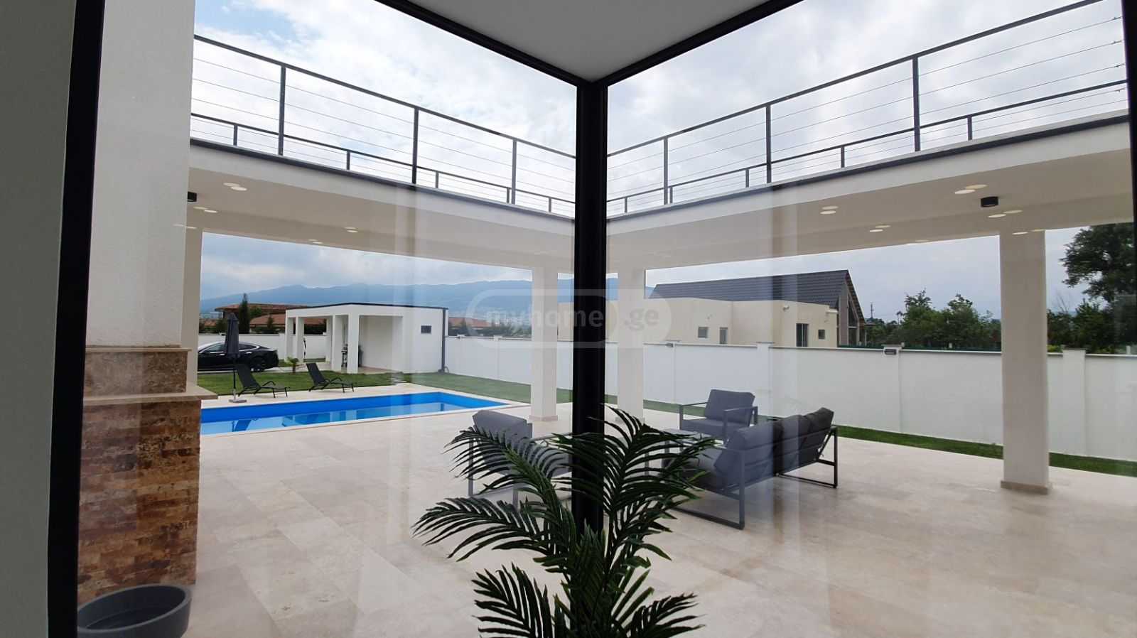 7 Room Private House For Sale view 8