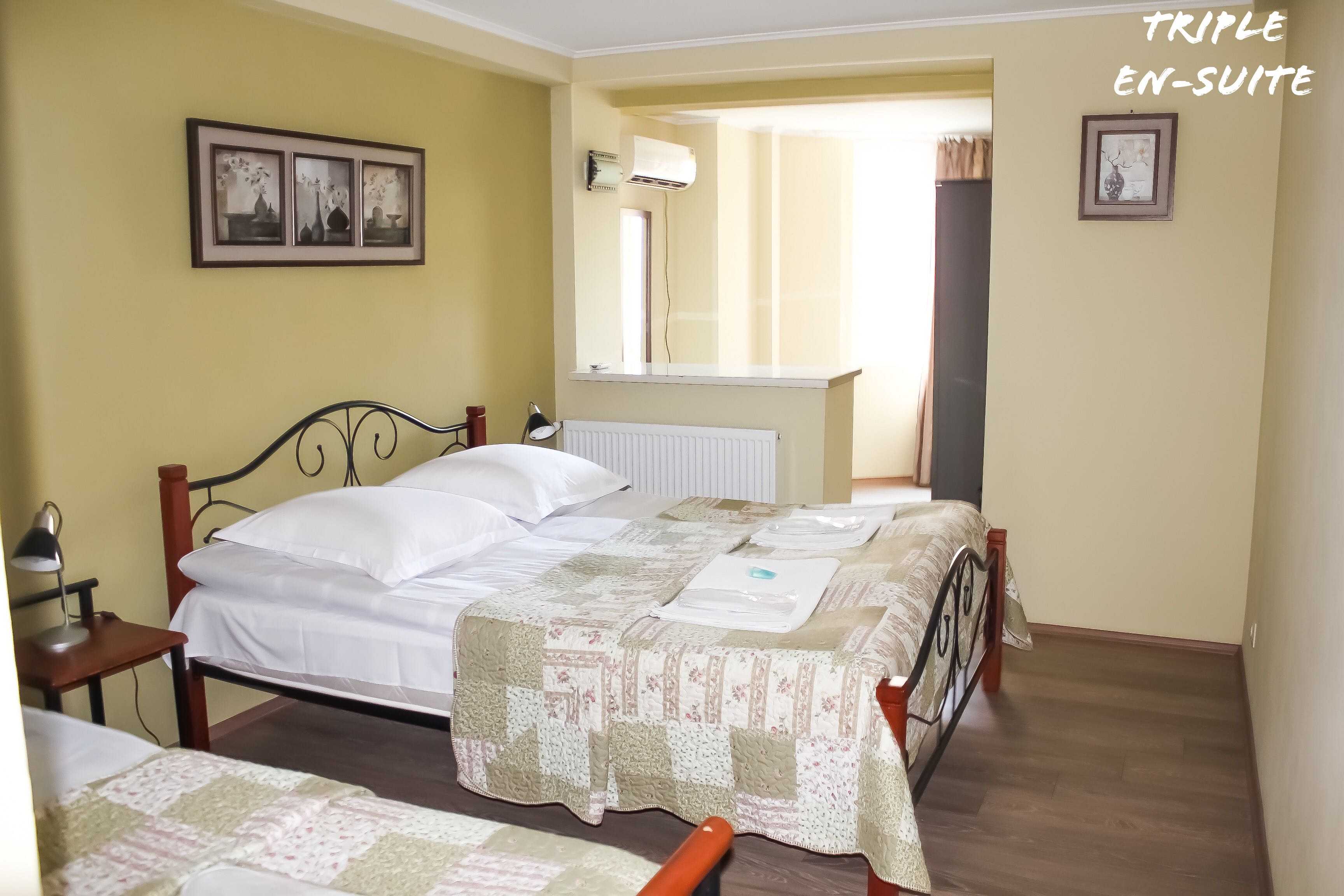 13 Room Hotel For Rent. Abanotubani, 1 of 4