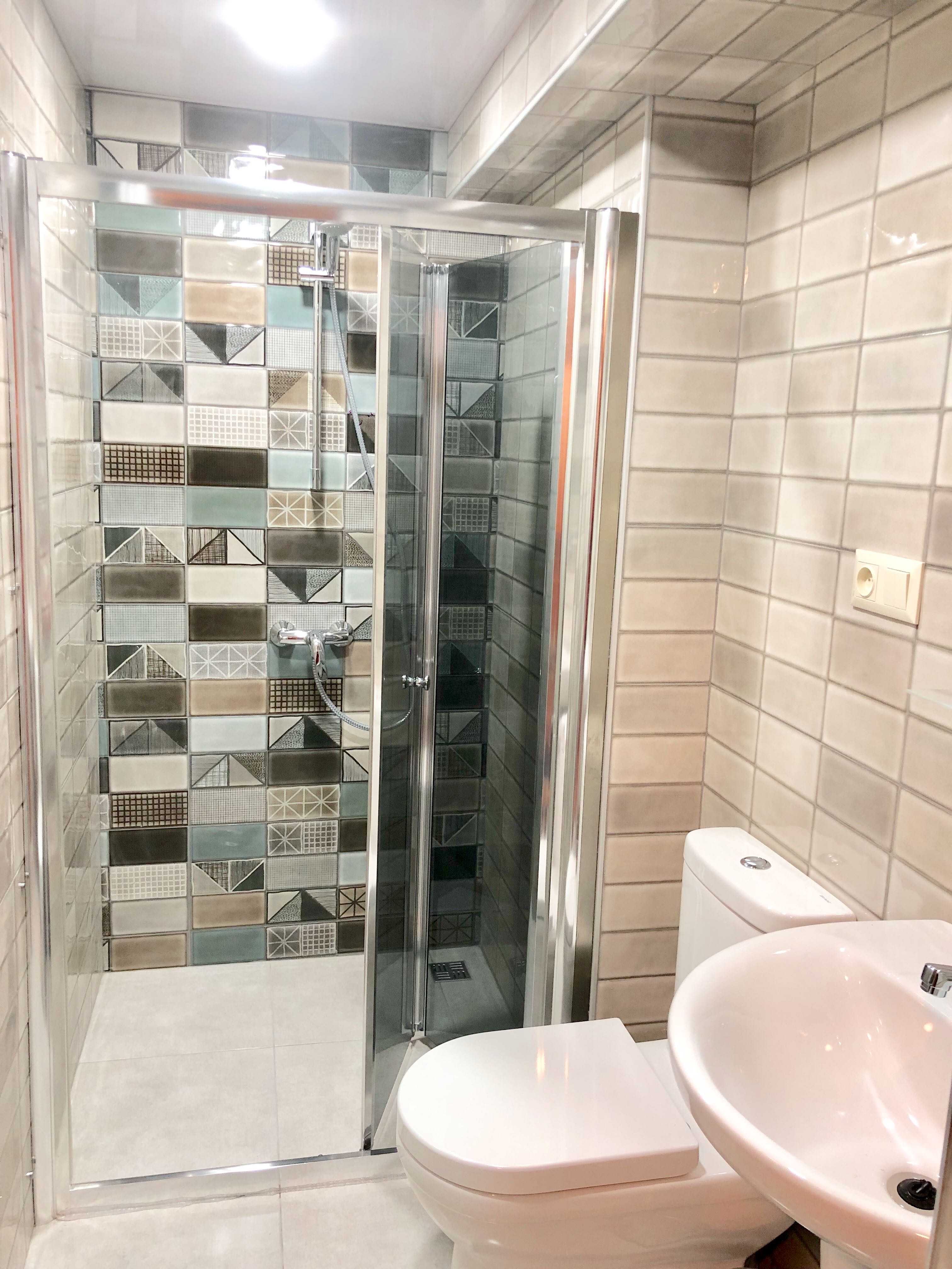 13 Room Hotel For Rent. Abanotubani view 6
