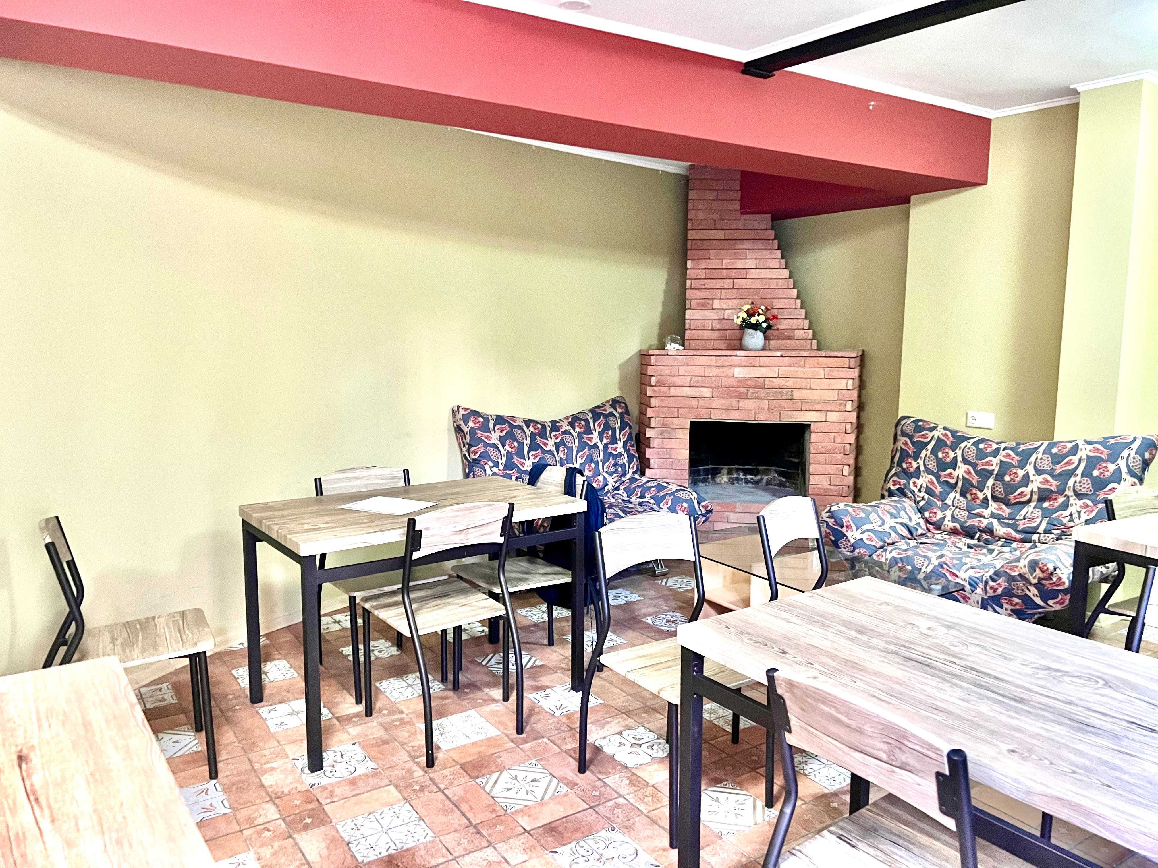 13 Room Hotel For Rent. Abanotubani view 3