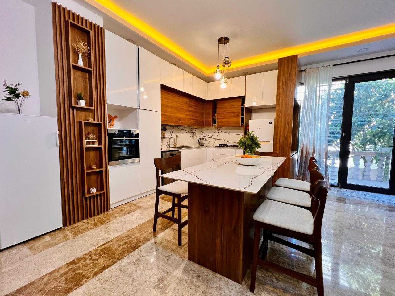5 Room Private House For Rent. Vake, 5 of 10