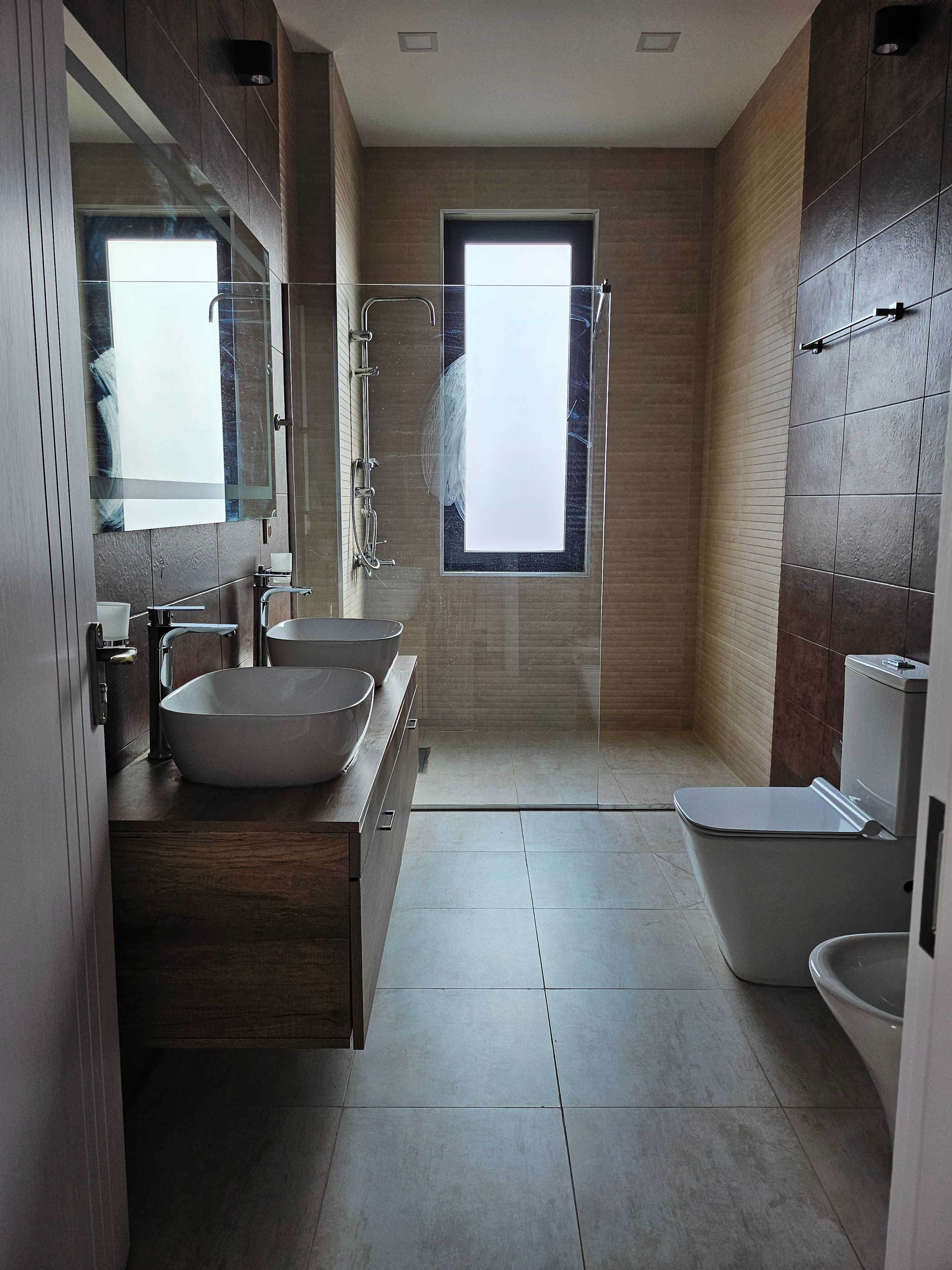 8 Room Private House For Rent. Didi Digomi view 3