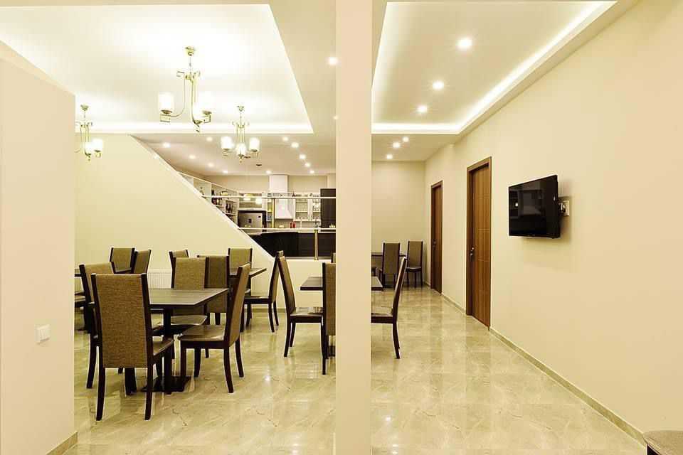 9 Room Hotel For Rent. Vake, 2 of 4