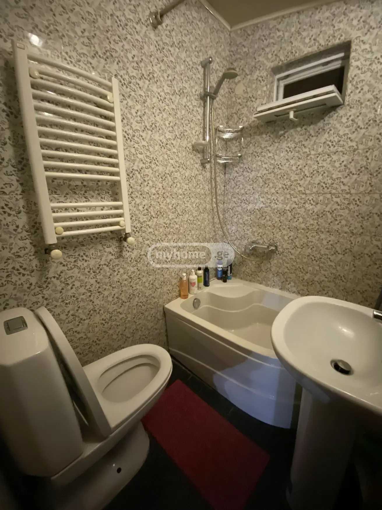 6 Room Private House For Rent. Chugureti view 4