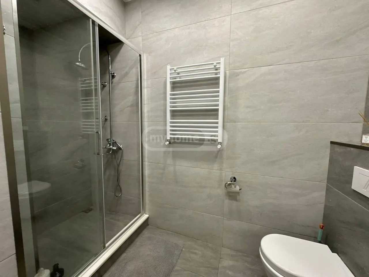 3 Room Flat For Rent. Vake view 8