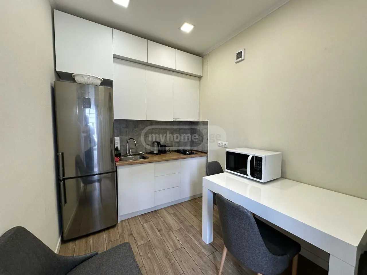 3 Room Flat For Rent. Vake view 2