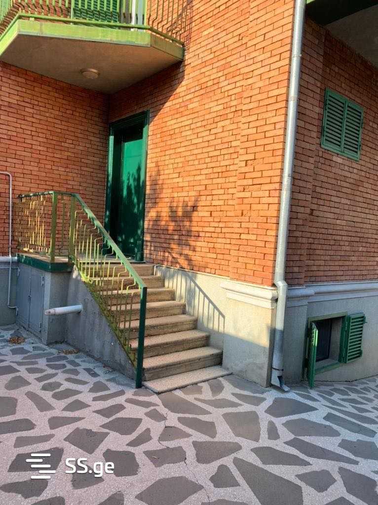 6 Room Private House For Rent. Mtatsminda view 12