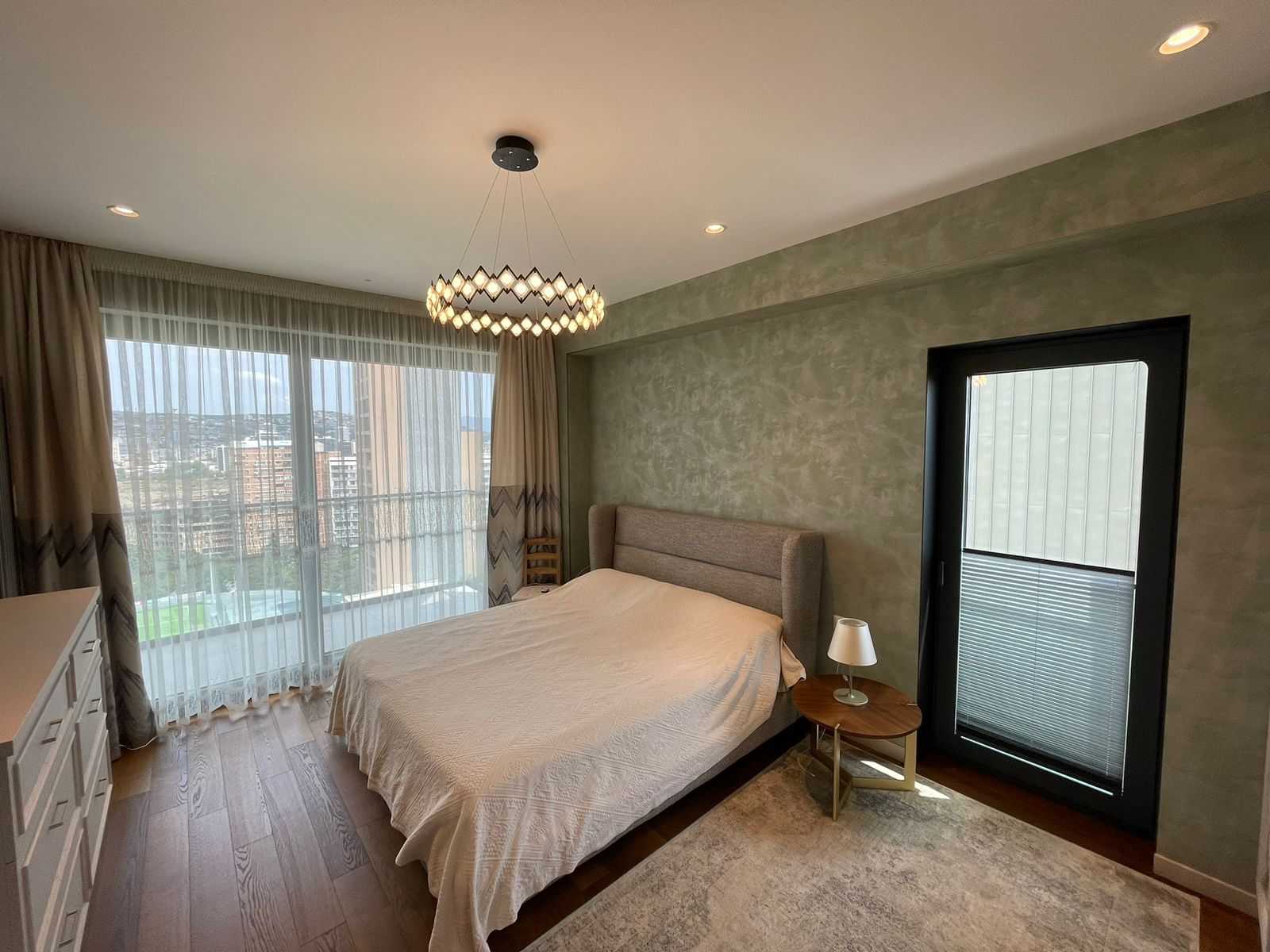 5 Room Flat For Rent. Vake view 10