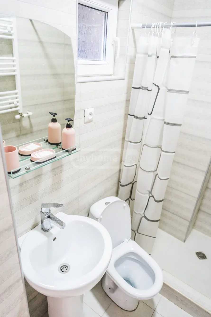 2 Room Flat For Rent. Sololaki view 8