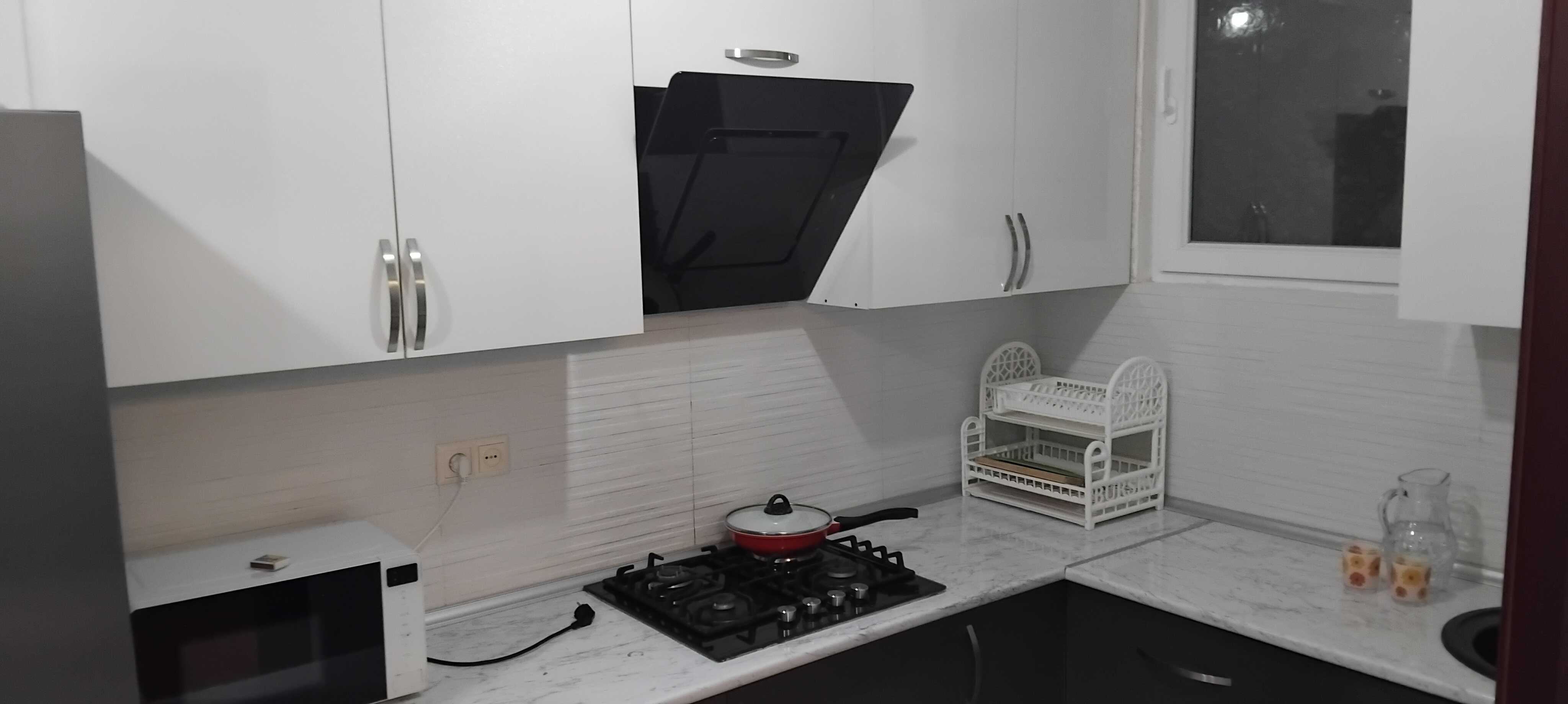3 Room Flat For Rent. Batumi view 1