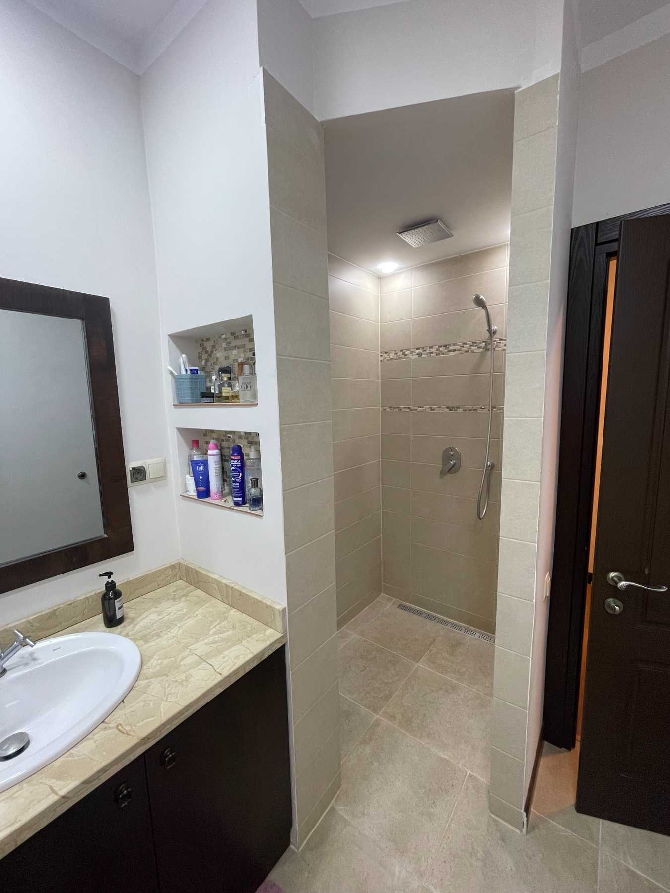 8 Room Private House For Sale view 5