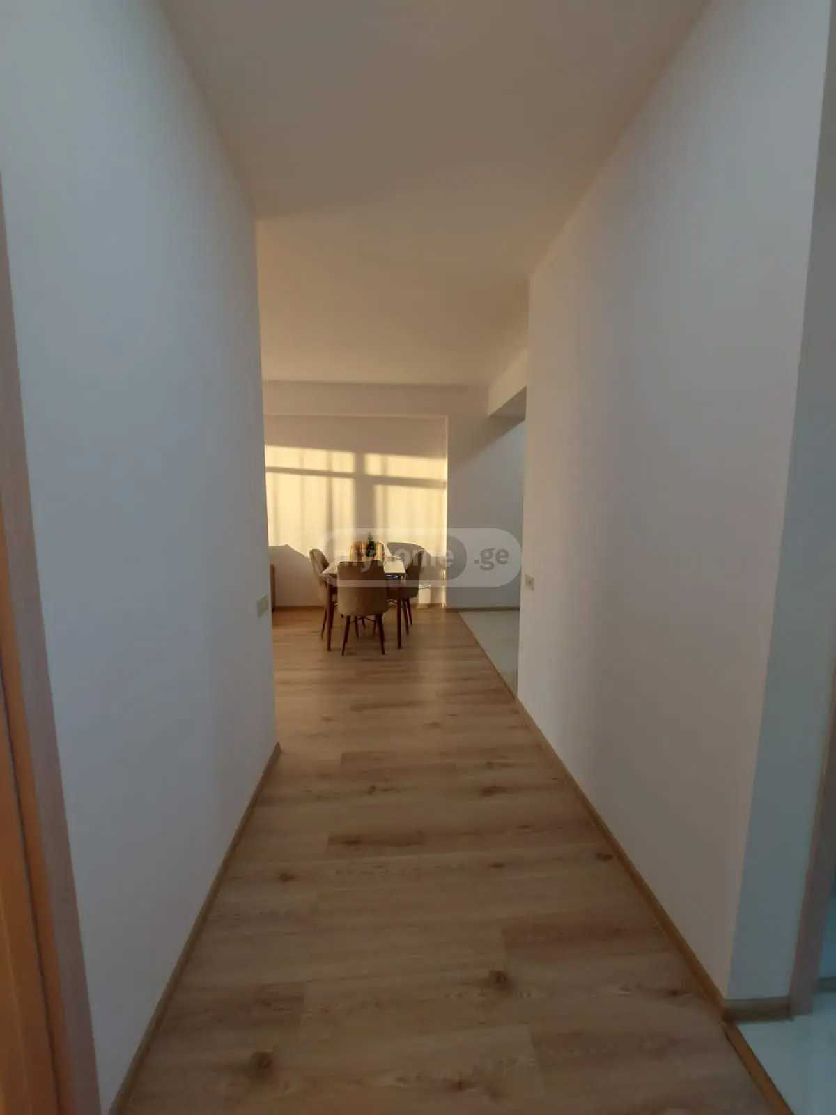 2 Room Flat For Rent. Didube view 8