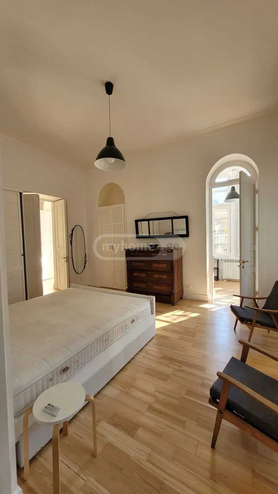 4 Room Flat For Rent. Mtatsminda view 1