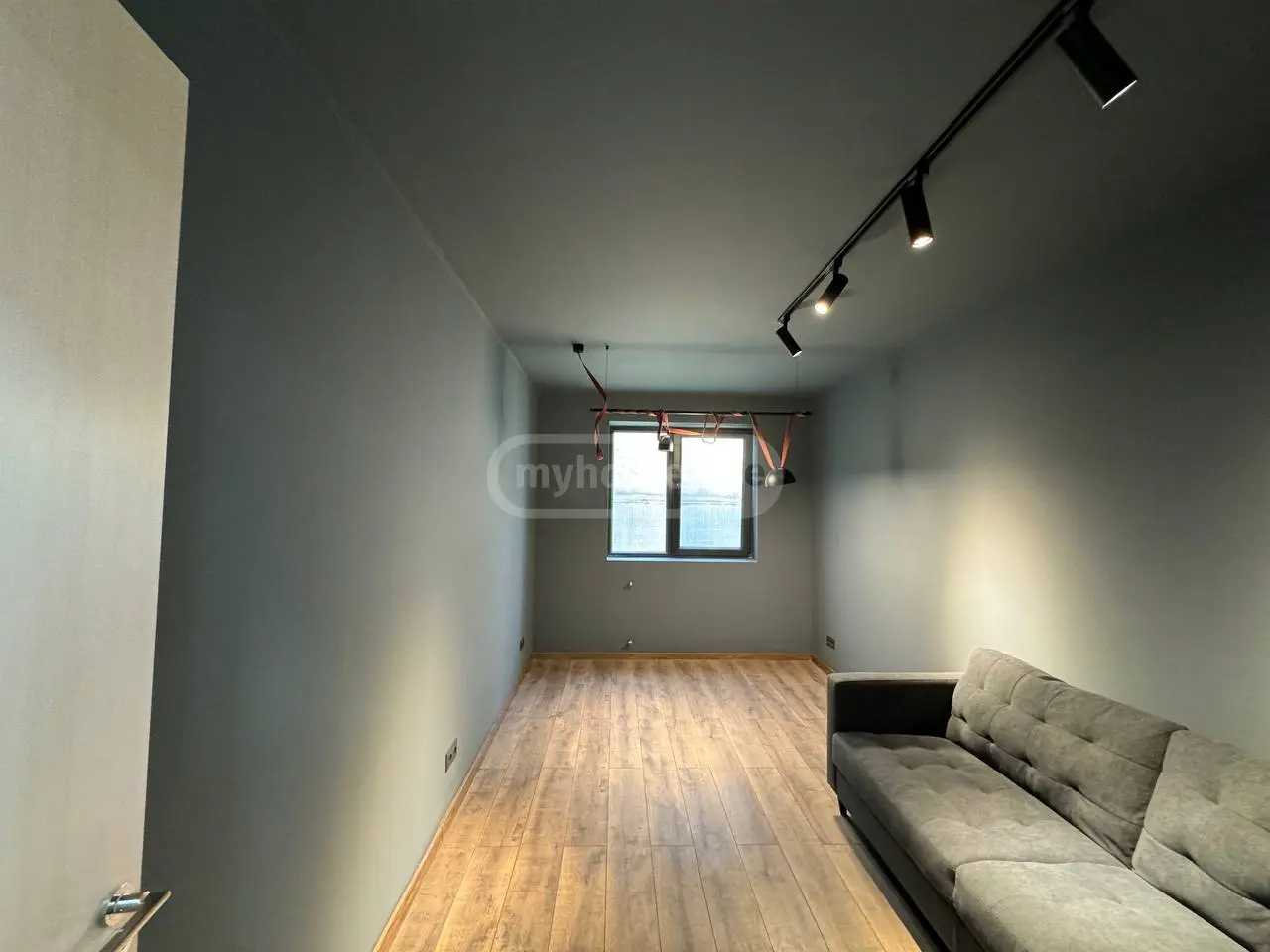 Commercial Space For Rent. Vera view 5