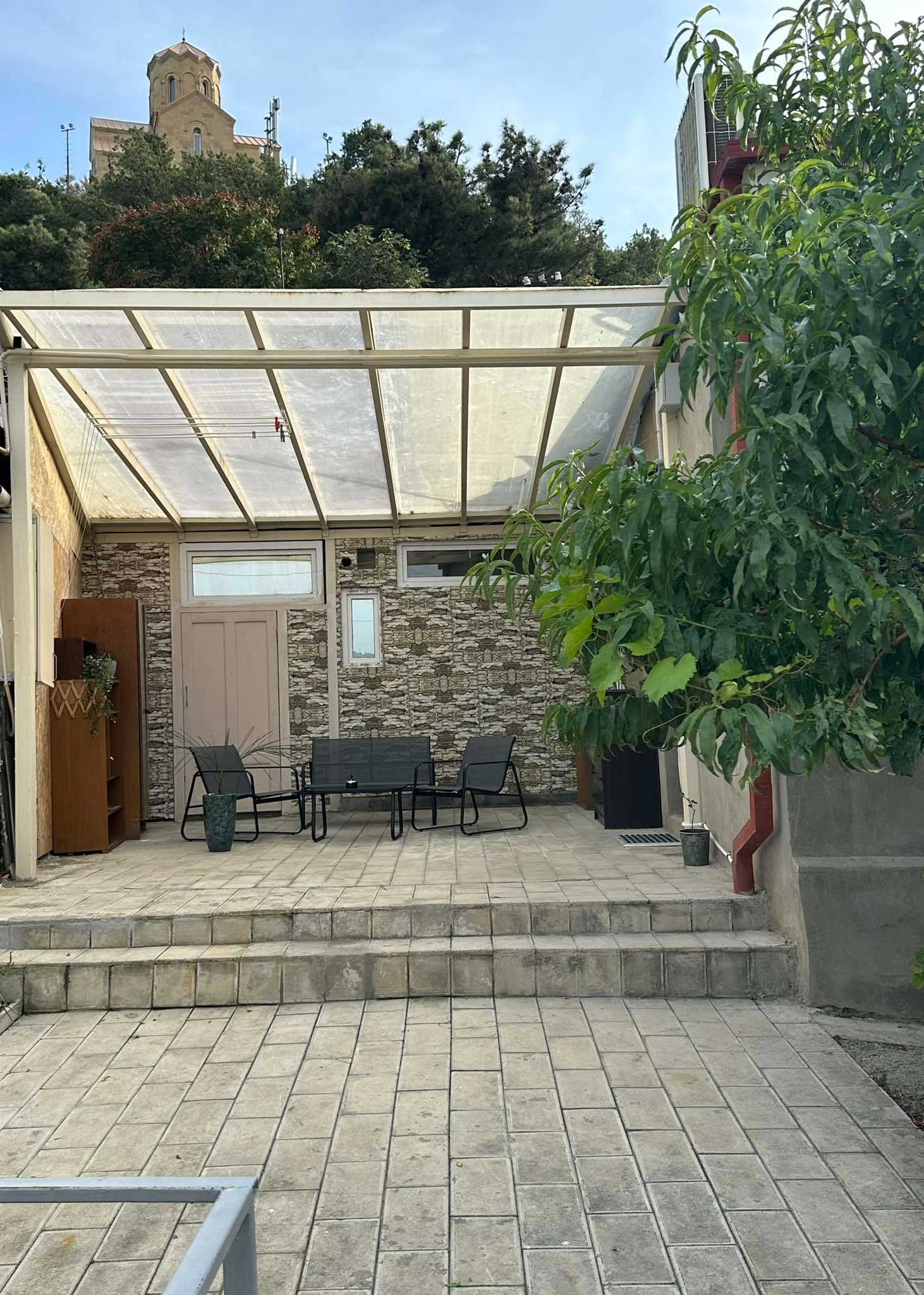3 Room Private House For Rent. Ortachala view 9