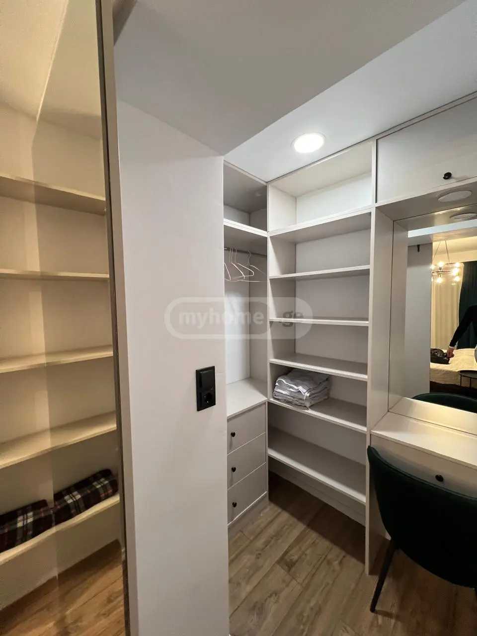 2 Room Flat For Rent. Vake view 5