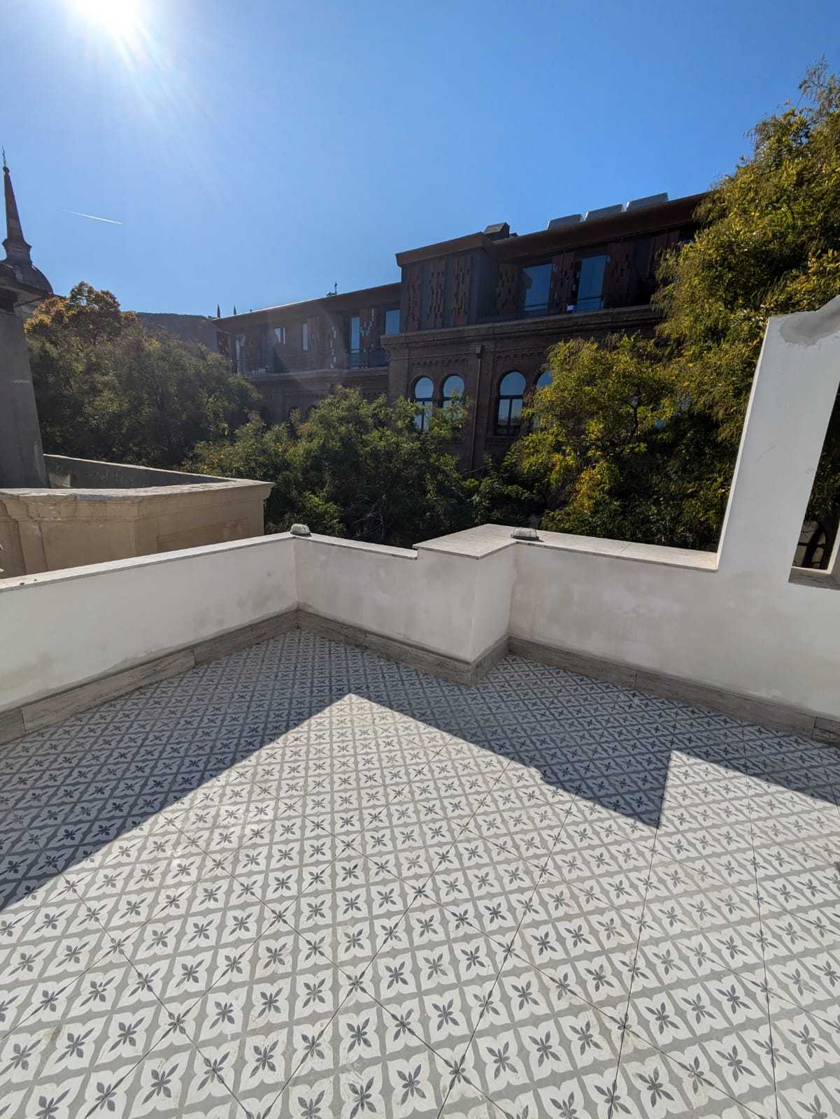 Commercial Space For Sale. Sololaki, 2 of 4