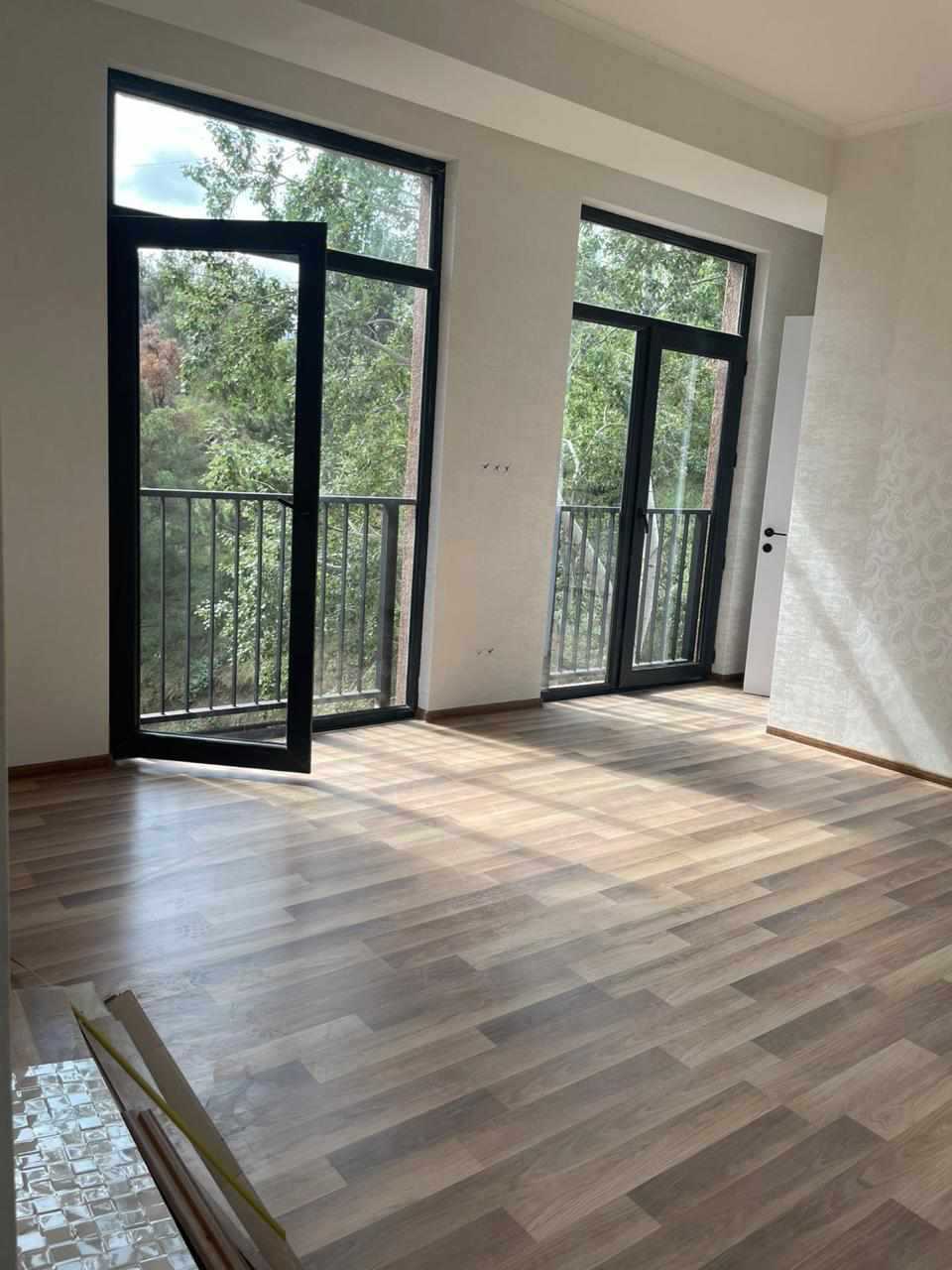 3 Room Flat For Sale view 3