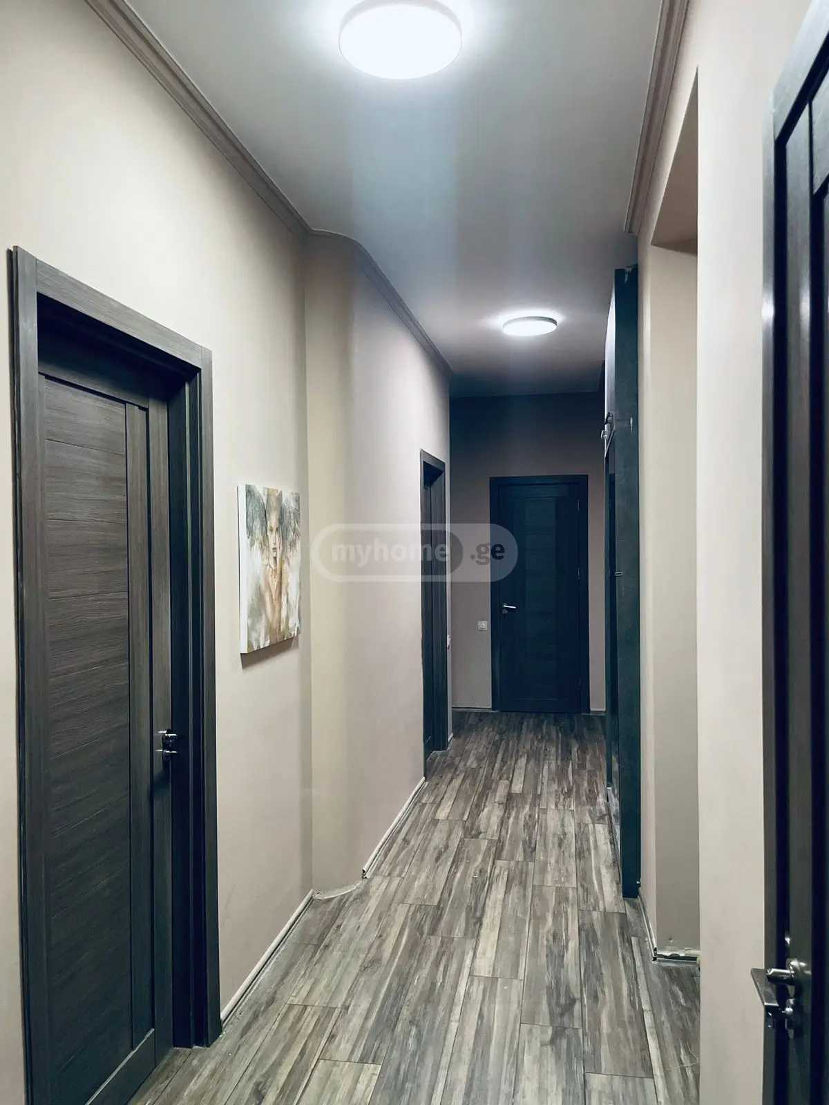4 Room Flat For Rent. Vake view 2
