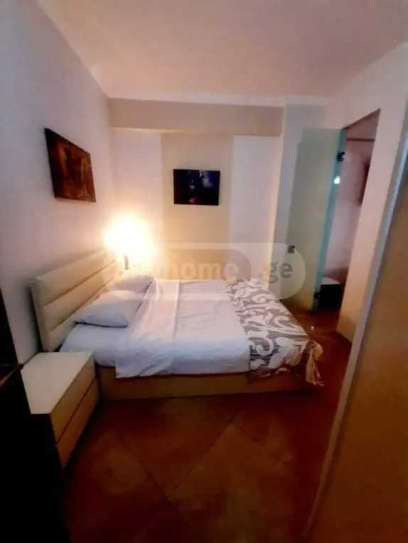 3 Room Flat For Rent. Vera view 8