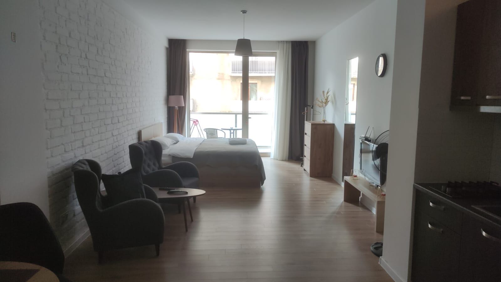1 Room Flat Daily Rent. Vake view 8