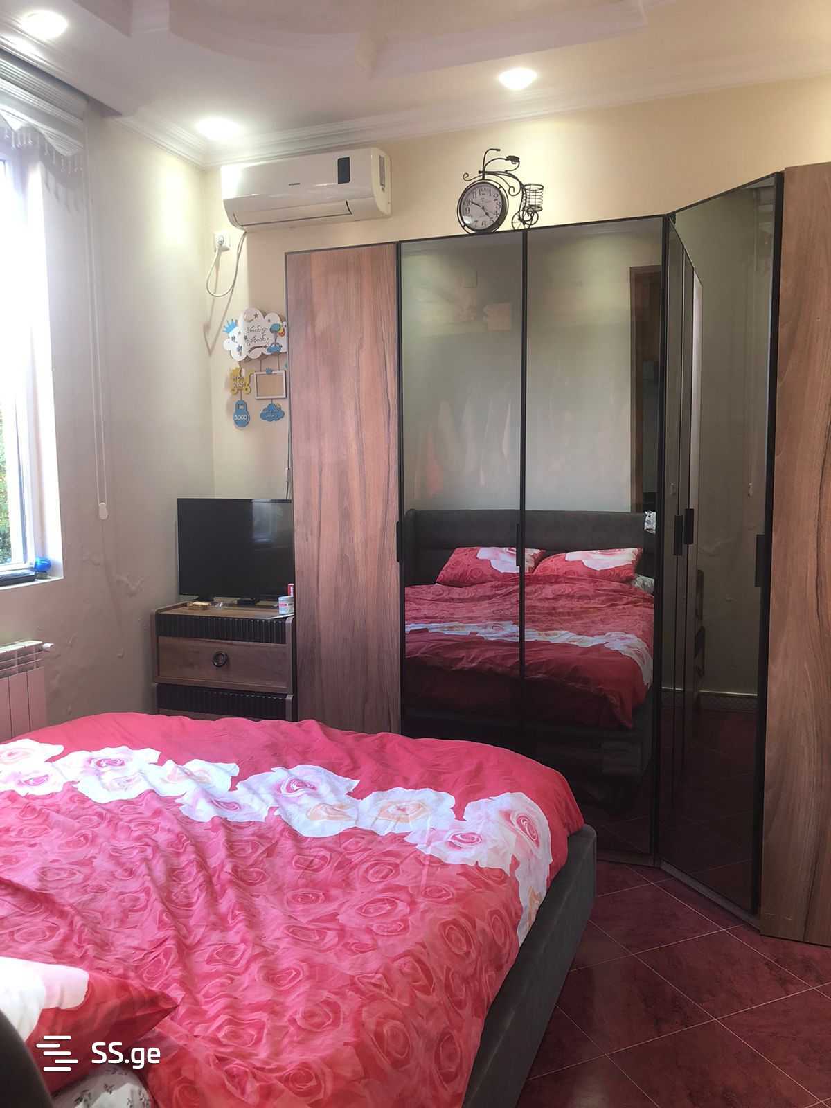 8 Room Hotel For Rent. Batumi view 10