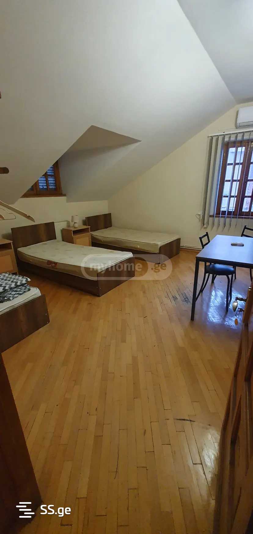 7 Room Hotel For Rent. Sololaki view 11