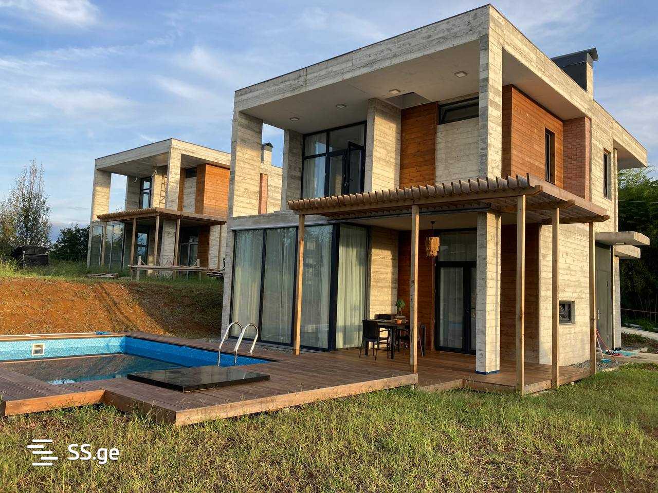 5 Room Private House For Sale view 4