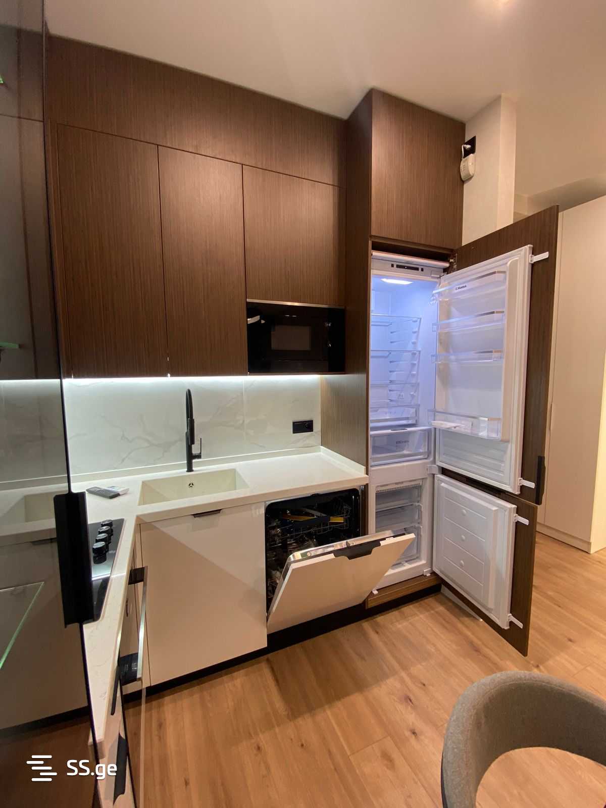 2 Room Flat For Rent. Vake view 3